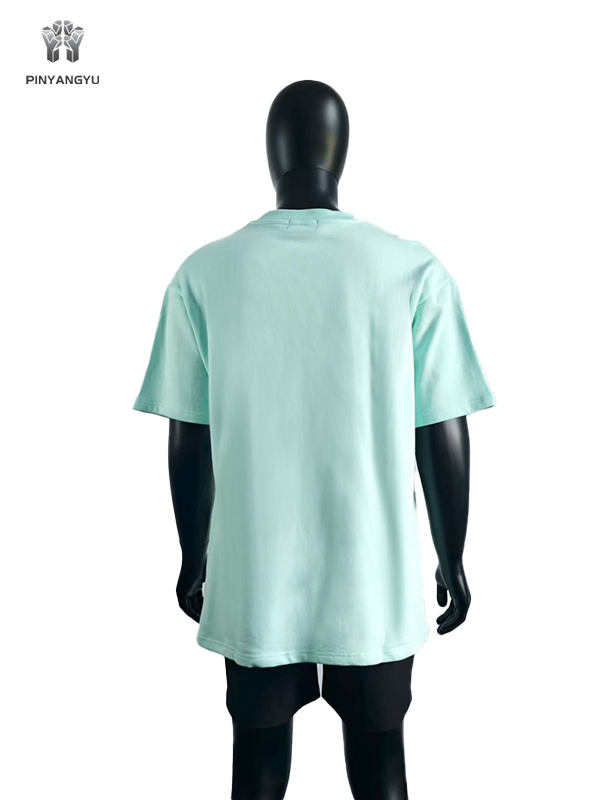 T-shirt taglie forti da uomo con stampa serigrafica in oro all'ingrosso e logo grafico stampato in lamina d'oro