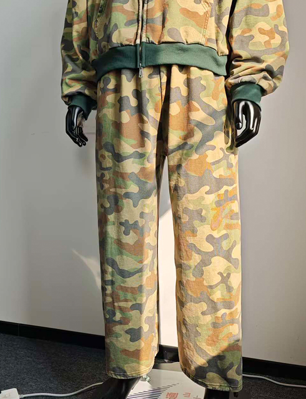 Giacche personalizzate con cerniera vintage squadrate Streetwear ritagliate pesi massimi oversize di produttori con stampa su tutta la superficie Felpa con cappuccio con cerniera mimetica