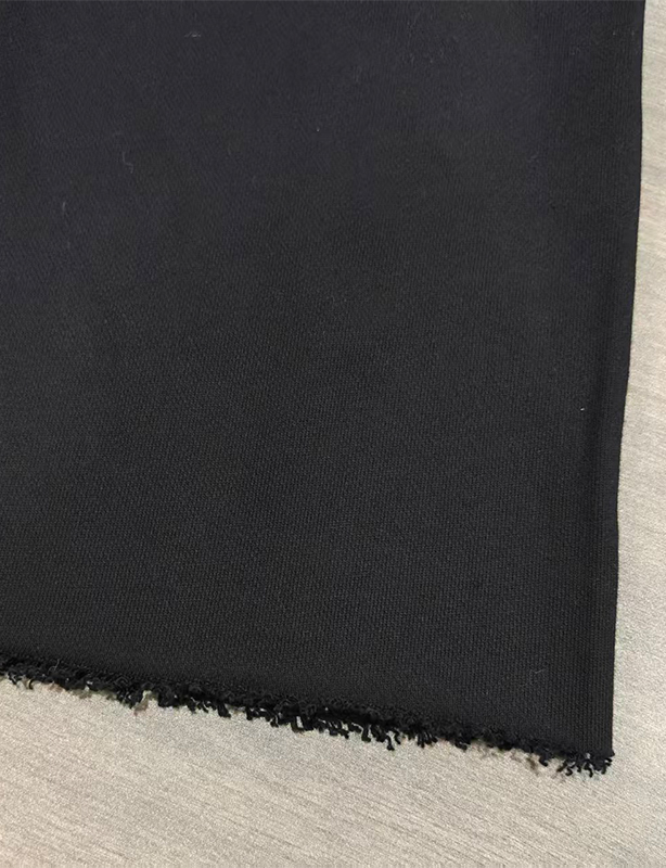 Pantaloncini ricamati in French Terry da uomo: pantaloncini morbidi e casual da indossare ogni giorno in estate